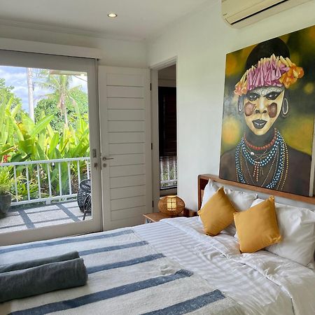 Private Suite In A Kids Friendly Big Shared Villa In Canggu Ngoại thất bức ảnh