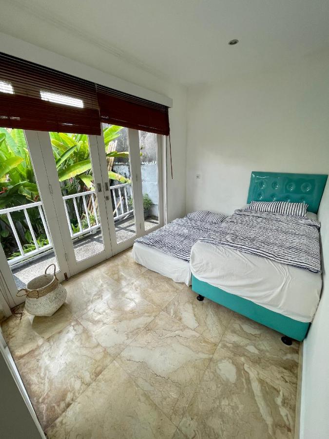 Private Suite In A Kids Friendly Big Shared Villa In Canggu Ngoại thất bức ảnh