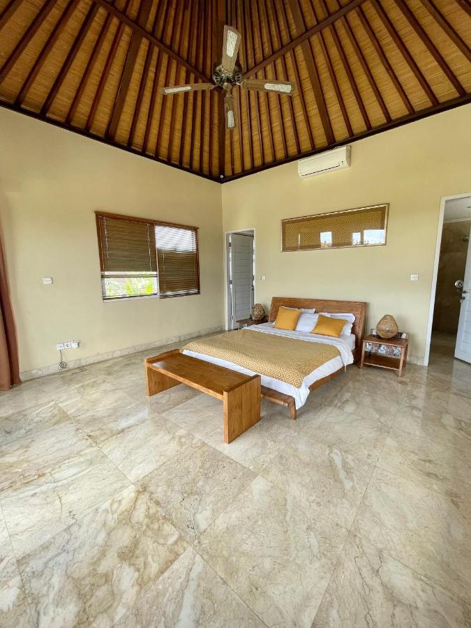 Private Suite In A Kids Friendly Big Shared Villa In Canggu Ngoại thất bức ảnh