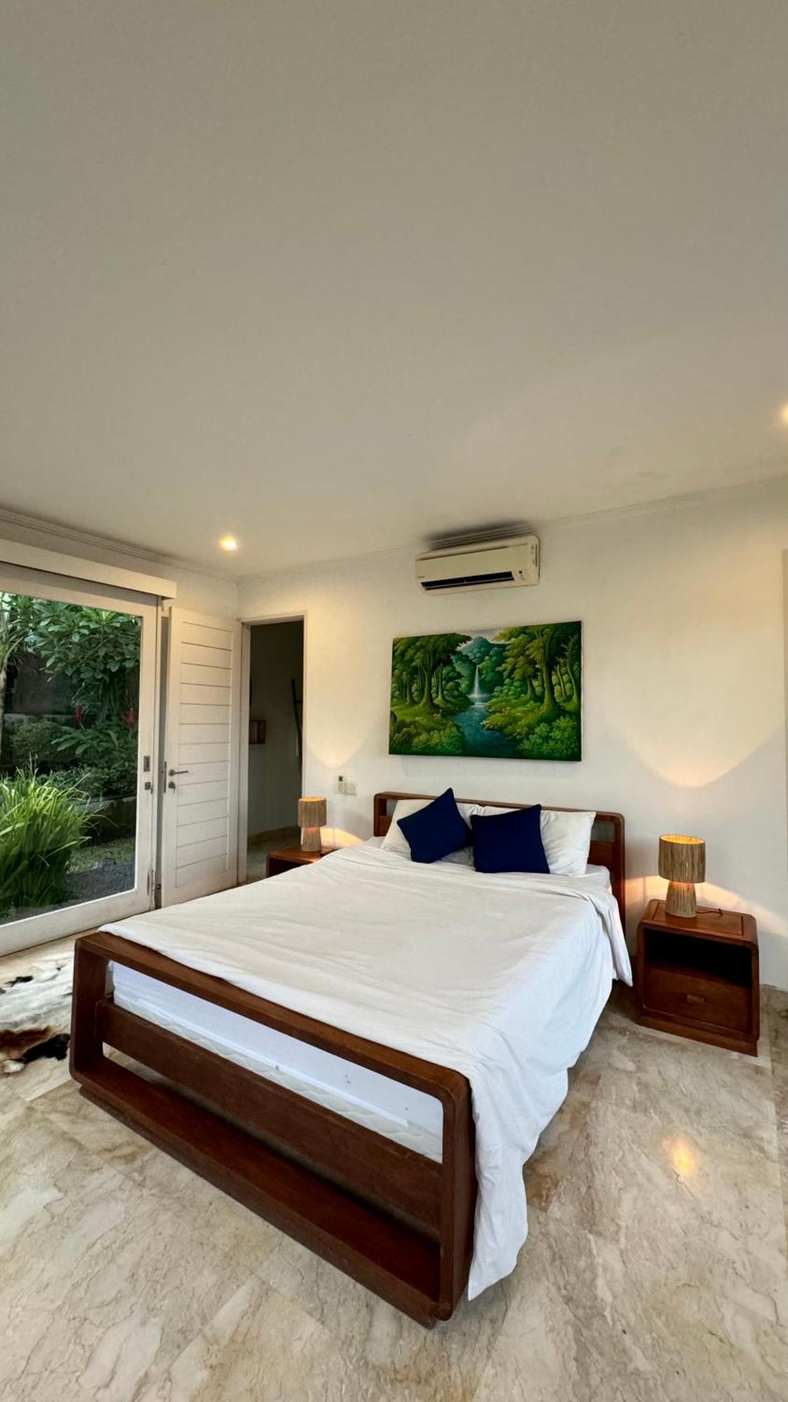 Private Suite In A Kids Friendly Big Shared Villa In Canggu Ngoại thất bức ảnh